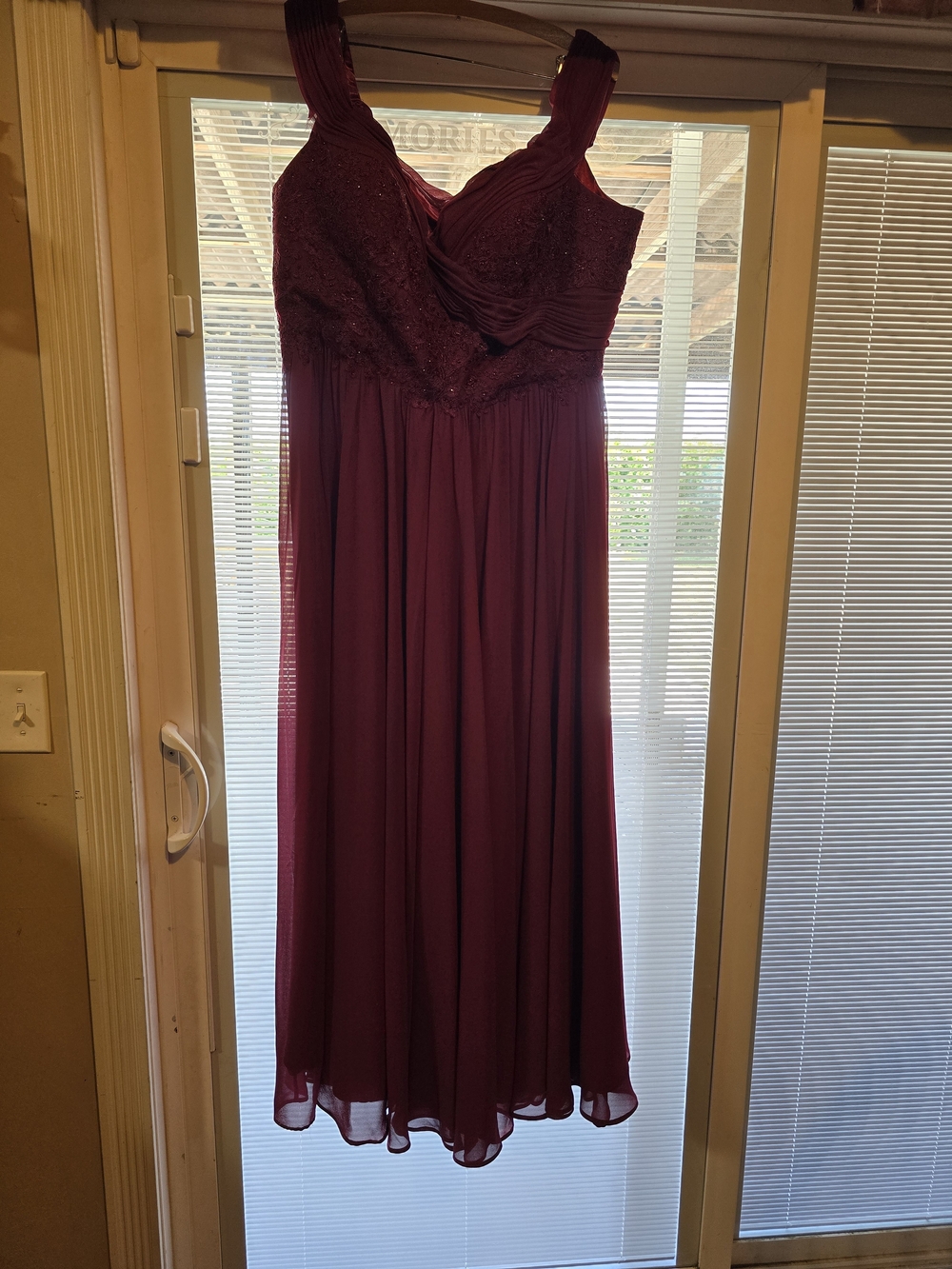 Sleeveless Burgundy Chiffon Wedding Guest Dress